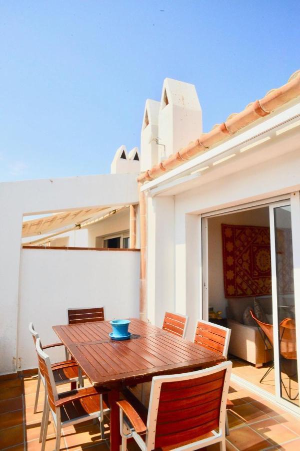 Beachfront Duplex With Terrace And Sea Views - Cadaques Exterior photo