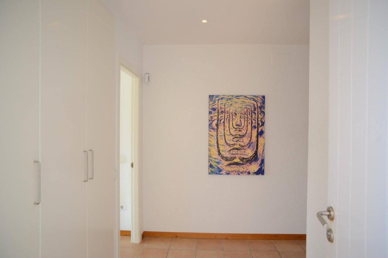 Beachfront Duplex With Terrace And Sea Views - Cadaques Exterior photo