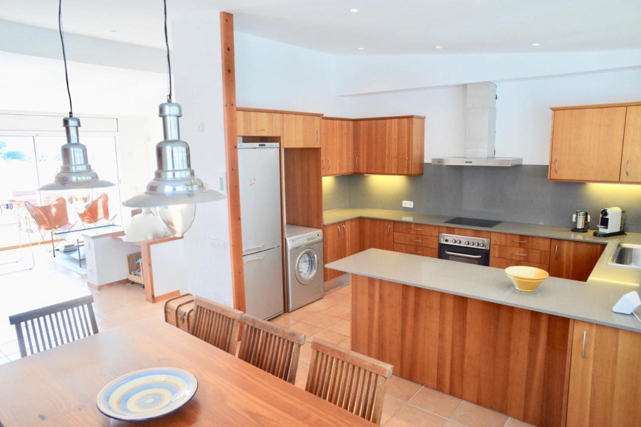 Beachfront Duplex With Terrace And Sea Views - Cadaques Exterior photo