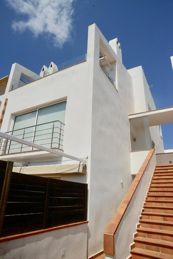 Beachfront Duplex With Terrace And Sea Views - Cadaques Exterior photo