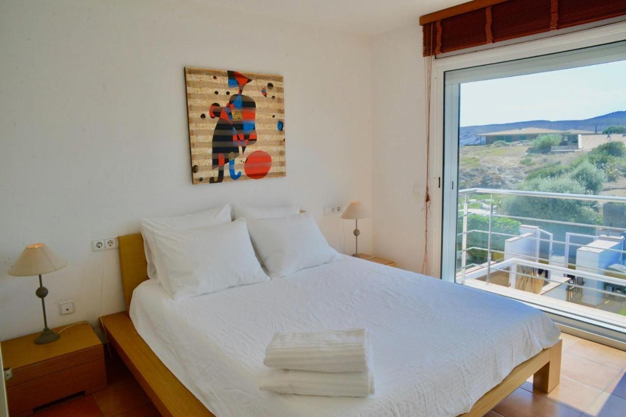 Beachfront Duplex With Terrace And Sea Views - Cadaques Exterior photo